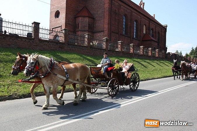 Zdjęcie w galerii na portalu naszwodzislaw.com: Potężny korowód dożynkowy w Lubomi! wiadomości z regionu