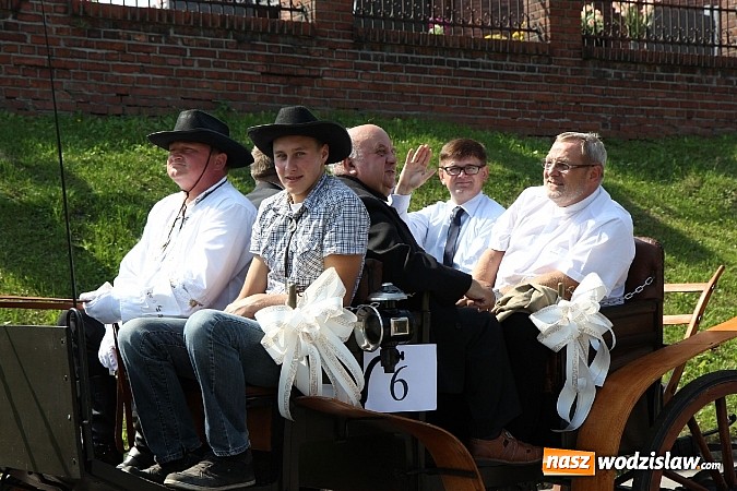 Zdjęcie w galerii na portalu naszwodzislaw.com: Potężny korowód dożynkowy w Lubomi! wiadomości z regionu