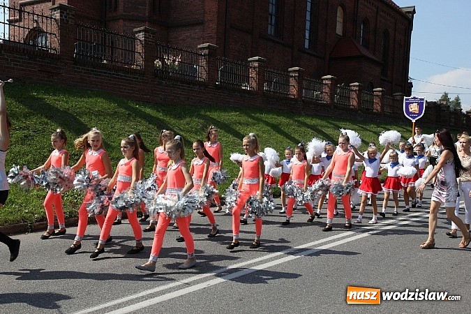 Zdjęcie w galerii na portalu naszwodzislaw.com: Potężny korowód dożynkowy w Lubomi! wiadomości z regionu