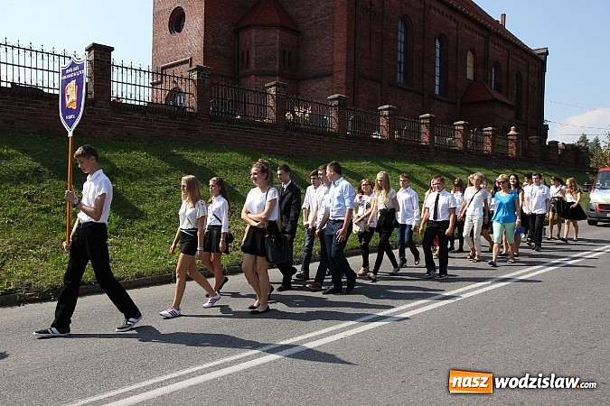 Zdjęcie w galerii na portalu naszwodzislaw.com: Potężny korowód dożynkowy w Lubomi! wiadomości z regionu