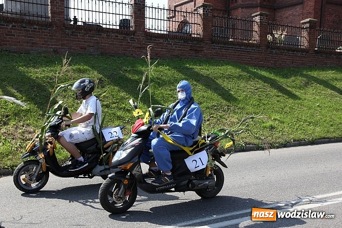Zdjęcie w galerii na portalu naszwodzislaw.com: Potężny korowód dożynkowy w Lubomi! wiadomości z regionu