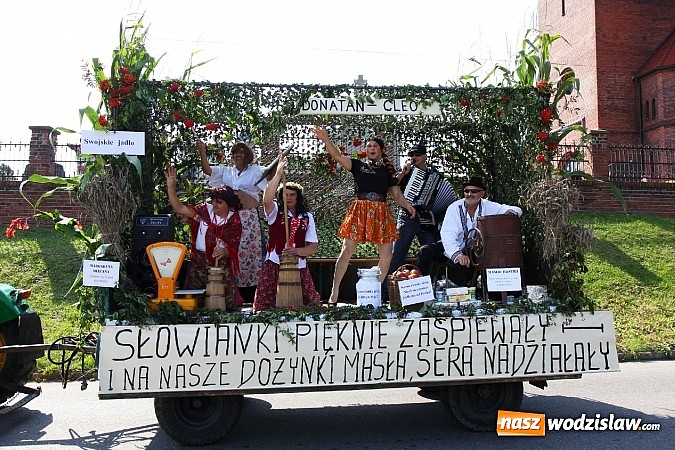 Zdjęcie w galerii na portalu naszwodzislaw.com: Potężny korowód dożynkowy w Lubomi! wiadomości z regionu