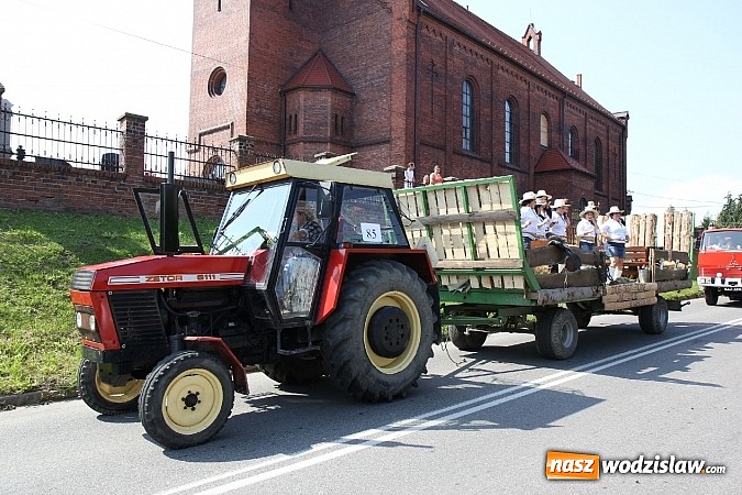 Zdjęcie w galerii na portalu naszwodzislaw.com: Potężny korowód dożynkowy w Lubomi! wiadomości z regionu