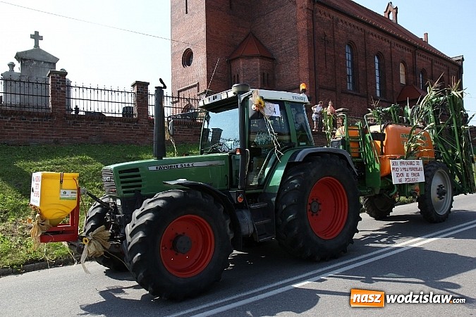 Zdjęcie w galerii na portalu naszwodzislaw.com: Potężny korowód dożynkowy w Lubomi! wiadomości z regionu