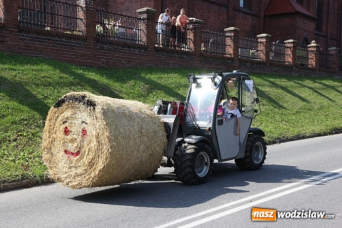 Zdjęcie w galerii na portalu naszwodzislaw.com: Potężny korowód dożynkowy w Lubomi! wiadomości z regionu