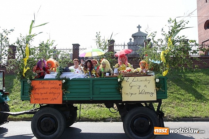 Zdjęcie w galerii na portalu naszwodzislaw.com: Potężny korowód dożynkowy w Lubomi! wiadomości z regionu