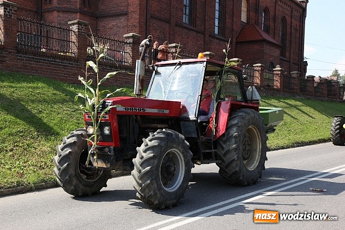 Zdjęcie w galerii na portalu naszwodzislaw.com: Potężny korowód dożynkowy w Lubomi! wiadomości z regionu
