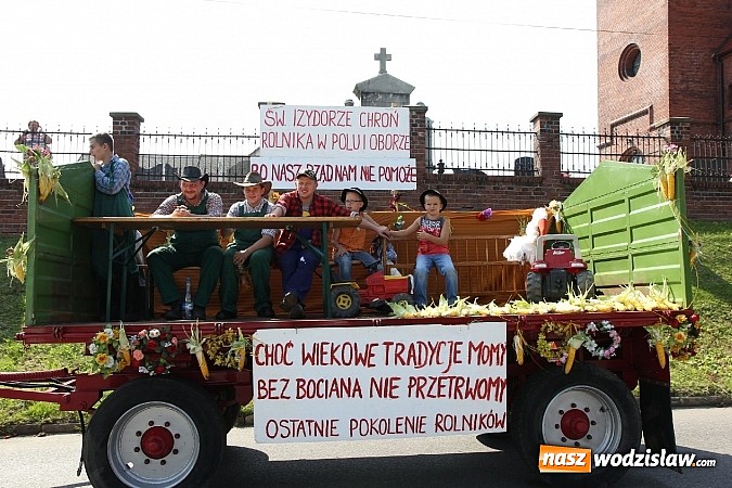 Zdjęcie w galerii na portalu naszwodzislaw.com: Potężny korowód dożynkowy w Lubomi! wiadomości z regionu