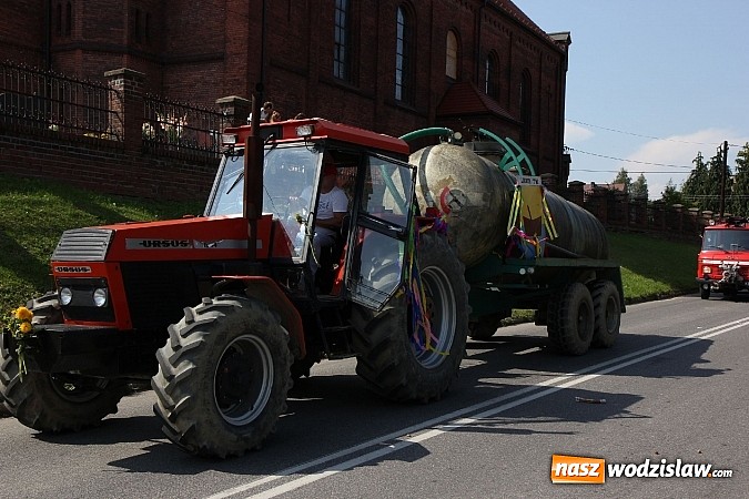 Zdjęcie w galerii na portalu naszwodzislaw.com: Potężny korowód dożynkowy w Lubomi! wiadomości z regionu