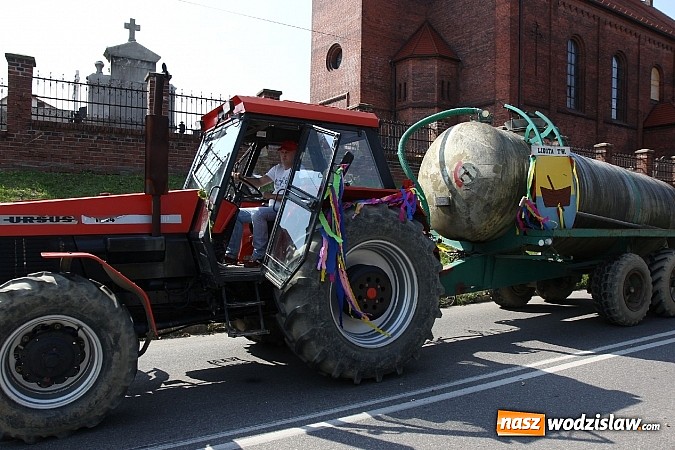Zdjęcie w galerii na portalu naszwodzislaw.com: Potężny korowód dożynkowy w Lubomi! wiadomości z regionu