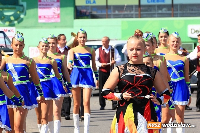 Zdjęcie w galerii na portalu naszwodzislaw.com: Potężny korowód dożynkowy w Lubomi! wiadomości z regionu