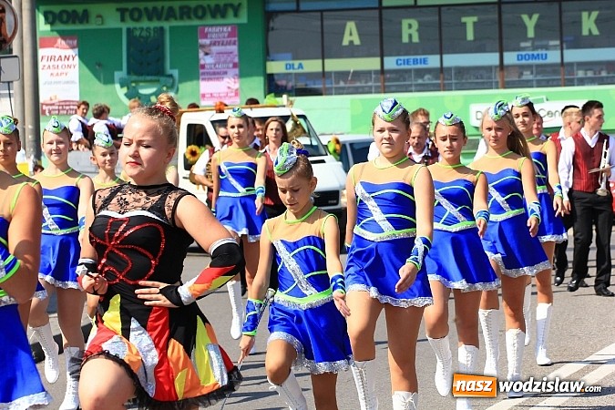 Zdjęcie w galerii na portalu naszwodzislaw.com: Potężny korowód dożynkowy w Lubomi! wiadomości z regionu