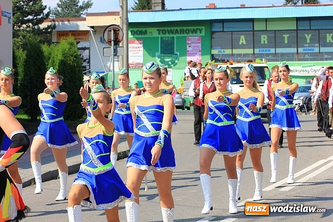 Zdjęcie w galerii na portalu naszwodzislaw.com: Potężny korowód dożynkowy w Lubomi! wiadomości z regionu