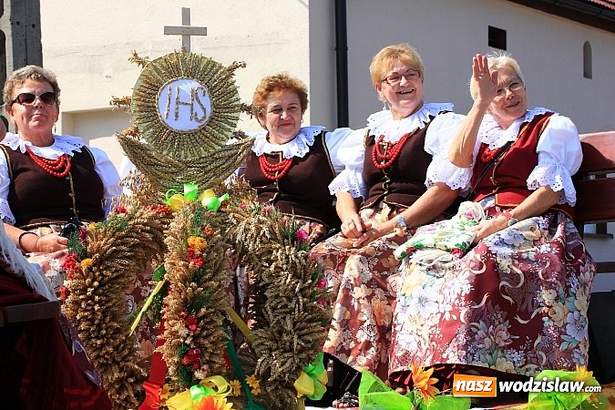 Zdjęcie w galerii na portalu naszwodzislaw.com: Potężny korowód dożynkowy w Lubomi! wiadomości z regionu