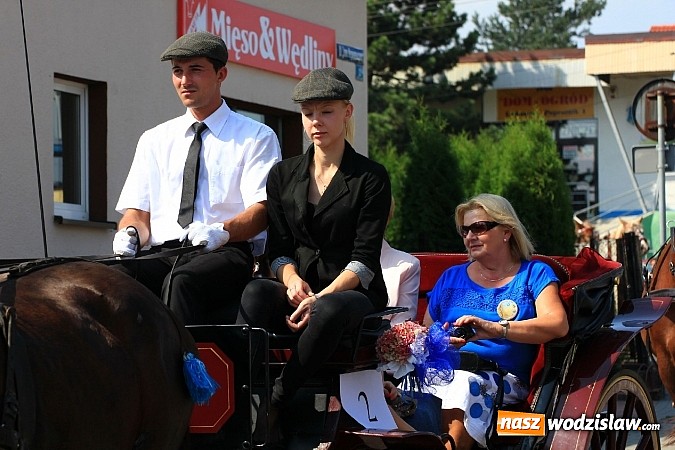 Zdjęcie w galerii na portalu naszwodzislaw.com: Potężny korowód dożynkowy w Lubomi! wiadomości z regionu