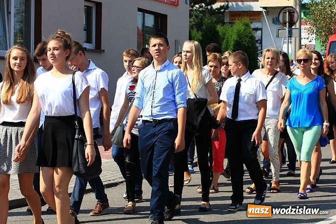 Zdjęcie w galerii na portalu naszwodzislaw.com: Potężny korowód dożynkowy w Lubomi! wiadomości z regionu