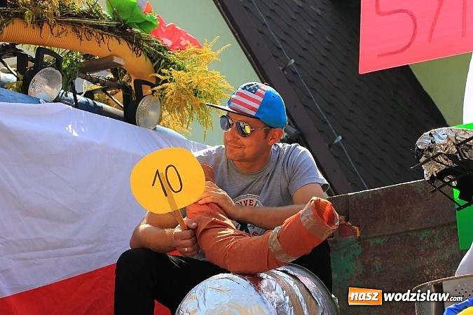 Zdjęcie w galerii na portalu naszwodzislaw.com: Potężny korowód dożynkowy w Lubomi! wiadomości z regionu