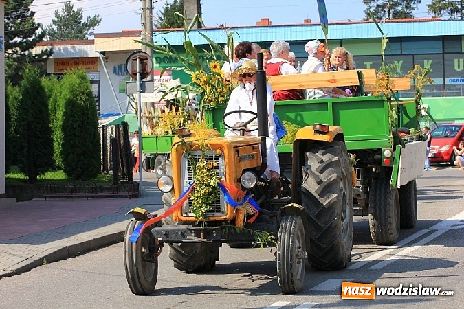 Zdjęcie w galerii na portalu naszwodzislaw.com: Potężny korowód dożynkowy w Lubomi! wiadomości z regionu