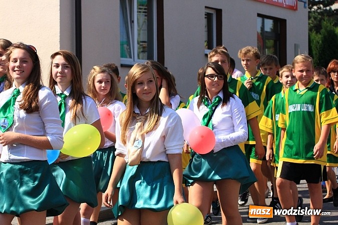 Zdjęcie w galerii na portalu naszwodzislaw.com: Potężny korowód dożynkowy w Lubomi! wiadomości z regionu