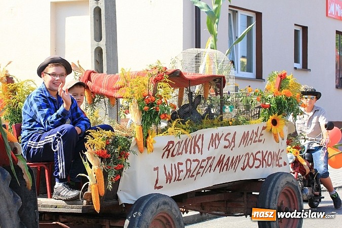 Zdjęcie w galerii na portalu naszwodzislaw.com: Potężny korowód dożynkowy w Lubomi! wiadomości z regionu