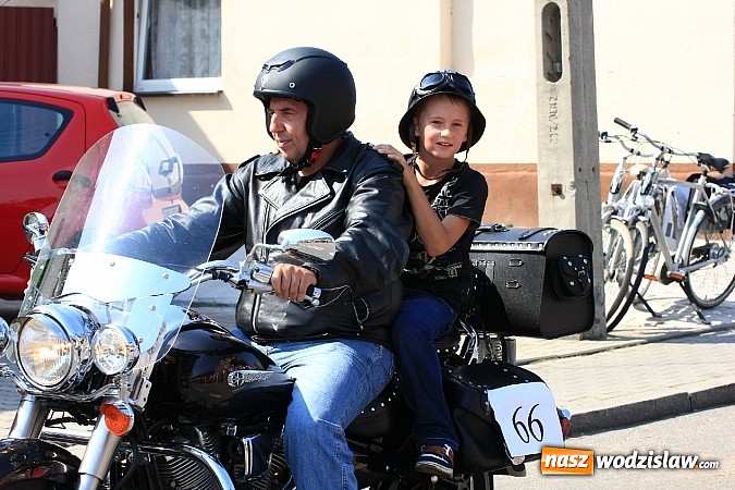 Zdjęcie w galerii na portalu naszwodzislaw.com: Potężny korowód dożynkowy w Lubomi! wiadomości z regionu