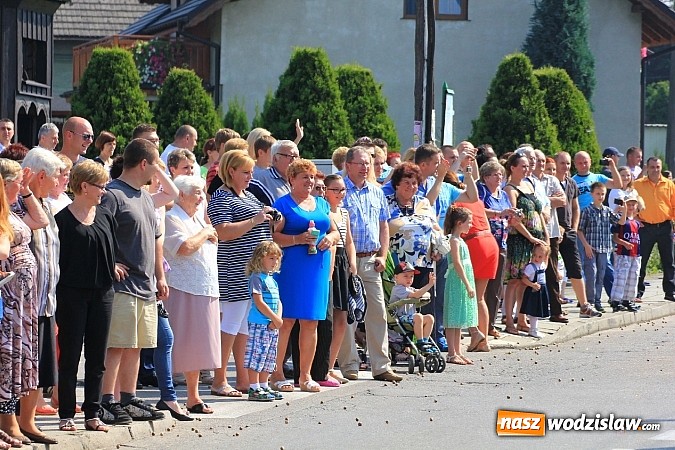Zdjęcie w galerii na portalu naszwodzislaw.com: Potężny korowód dożynkowy w Lubomi! wiadomości z regionu
