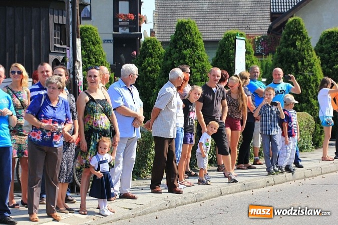 Zdjęcie w galerii na portalu naszwodzislaw.com: Potężny korowód dożynkowy w Lubomi! wiadomości z regionu