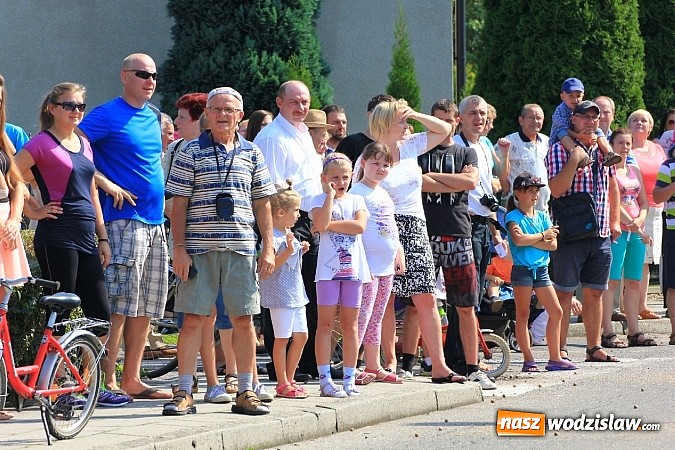 Zdjęcie w galerii na portalu naszwodzislaw.com: Potężny korowód dożynkowy w Lubomi! wiadomości z regionu