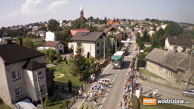 Zdjęcie w galerii na portalu naszwodzislaw.com: Potężny korowód dożynkowy w Lubomi! wiadomości z regionu