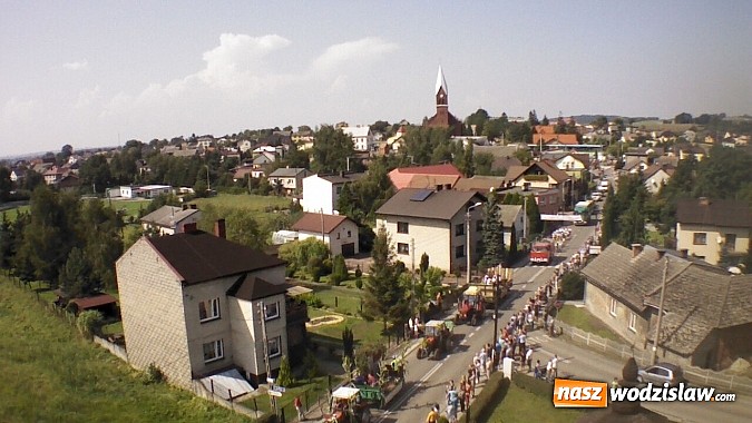Zdjęcie w galerii na portalu naszwodzislaw.com: Potężny korowód dożynkowy w Lubomi! wiadomości z regionu