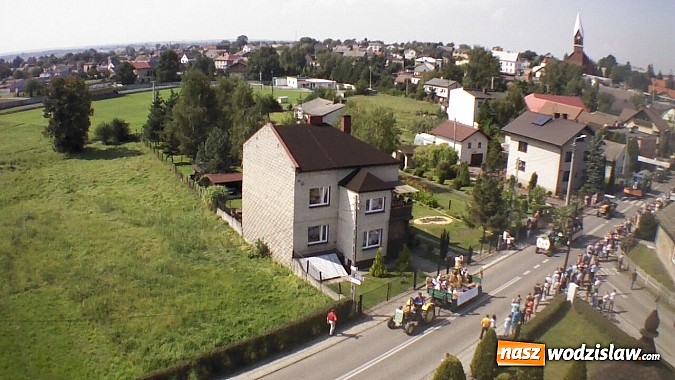 Zdjęcie w galerii na portalu naszwodzislaw.com: Potężny korowód dożynkowy w Lubomi! wiadomości z regionu