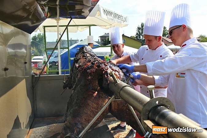 Zdjęcie w galerii na portalu naszwodzislaw.com: Pyszna wołowina na dożynkach gminnych na Grabówce prosto od Ernestyna Janety! wiadomości z regionu