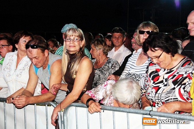 Zdjęcie w galerii na portalu naszwodzislaw.com: Energiczny koncert Dody na zakończenie dożynek w Lubomi! wiadomości z regionu