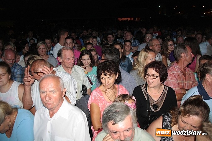 Zdjęcie w galerii na portalu naszwodzislaw.com: Energiczny koncert Dody na zakończenie dożynek w Lubomi! wiadomości z regionu