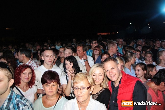 Zdjęcie w galerii na portalu naszwodzislaw.com: Energiczny koncert Dody na zakończenie dożynek w Lubomi! wiadomości z regionu