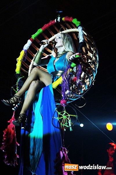 Zdjęcie w galerii na portalu naszwodzislaw.com: Energiczny koncert Dody na zakończenie dożynek w Lubomi! wiadomości z regionu