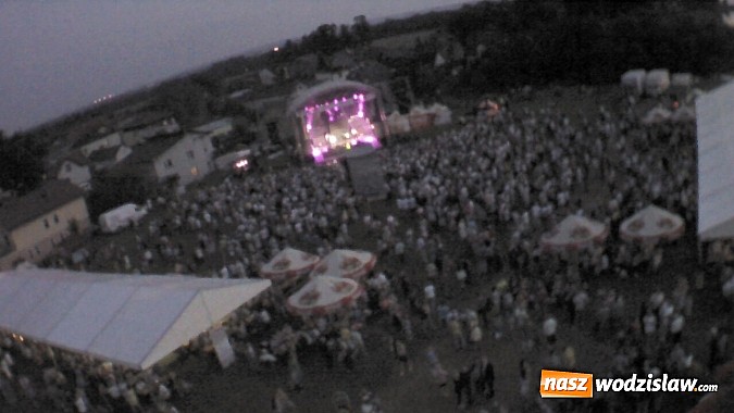 Zdjęcie w galerii na portalu naszwodzislaw.com: Energiczny koncert Dody na zakończenie dożynek w Lubomi! wiadomości z regionu