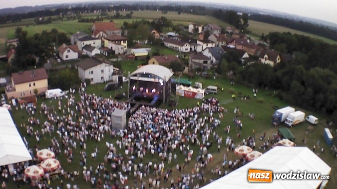 Zdjęcie w galerii na portalu naszwodzislaw.com: Energiczny koncert Dody na zakończenie dożynek w Lubomi! wiadomości z regionu