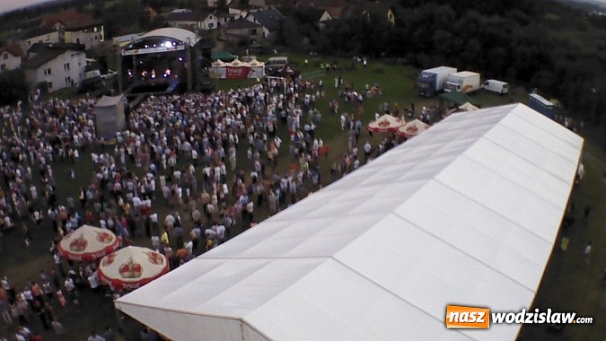 Zdjęcie w galerii na portalu naszwodzislaw.com: Energiczny koncert Dody na zakończenie dożynek w Lubomi! wiadomości z regionu