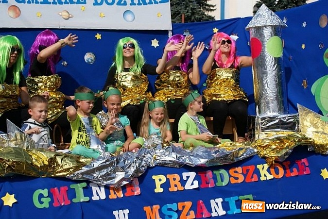 Zdjęcie w galerii na portalu naszwodzislaw.com: Dożynki w Mszanie z koncertem Patrycji Markowskiej! wiadomości z regionu