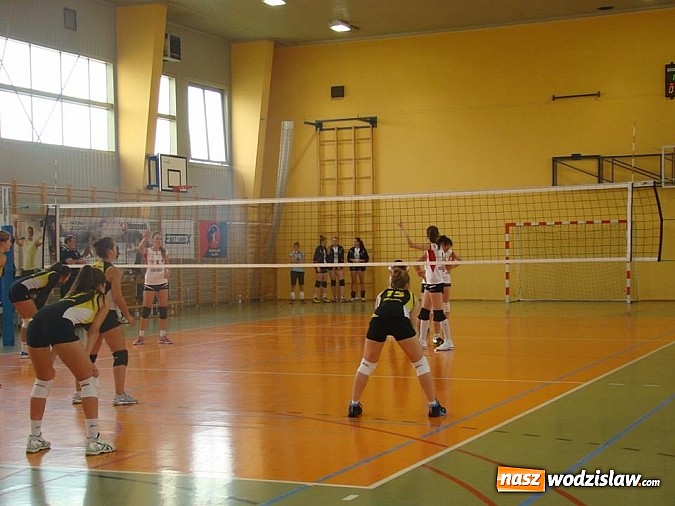 Zdjęcie w galerii na portalu naszwodzislaw.com: Siatkarskie pożegnanie lata wiadomości z regionu