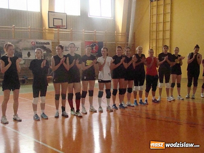 Zdjęcie w galerii na portalu naszwodzislaw.com: Siatkarskie pożegnanie lata wiadomości z regionu