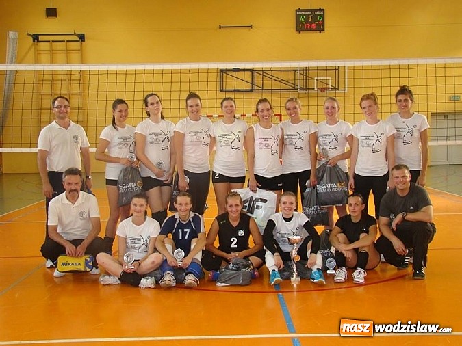 Zdjęcie w galerii na portalu naszwodzislaw.com: Siatkarskie pożegnanie lata wiadomości z regionu