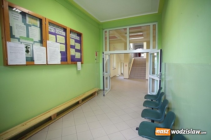 Zdjęcie w galerii na portalu naszwodzislaw.com: Nowa szkoła na Głożynach - już otwarta! wiadomości z regionu