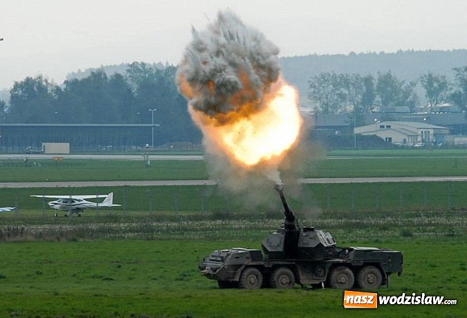 Zdjęcie w galerii na portalu naszwodzislaw.com: Tysiące widzów na Dniach NATO w Ostrawie wiadomości z regionu