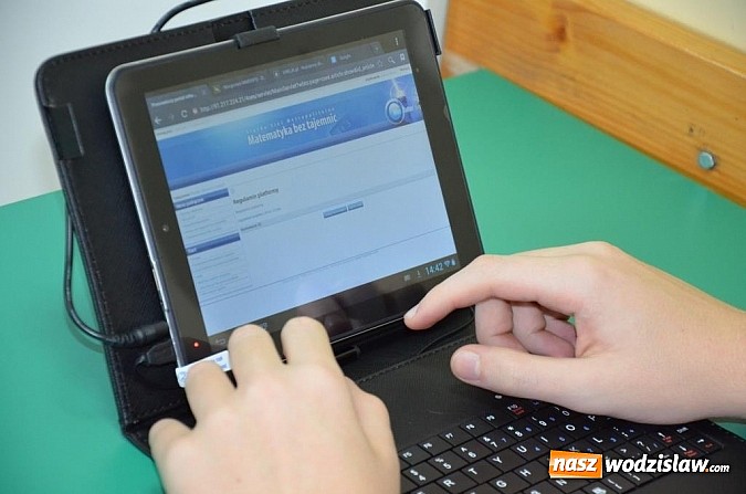 Zdjęcie w galerii na portalu naszwodzislaw.com: Sprzęt o wartości 95 tys. zł trafił do czterech liceów ogólnokształcących z powiatu wodzisławskiego!  wiadomości z regionu