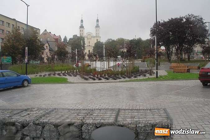 Zdjęcie w galerii na portalu naszwodzislaw.com: Rynek w Pszowie: Płyta rynku jest udostępniona tylko i wyłącznie na ryzyko wykonawcy! wiadomości z regionu