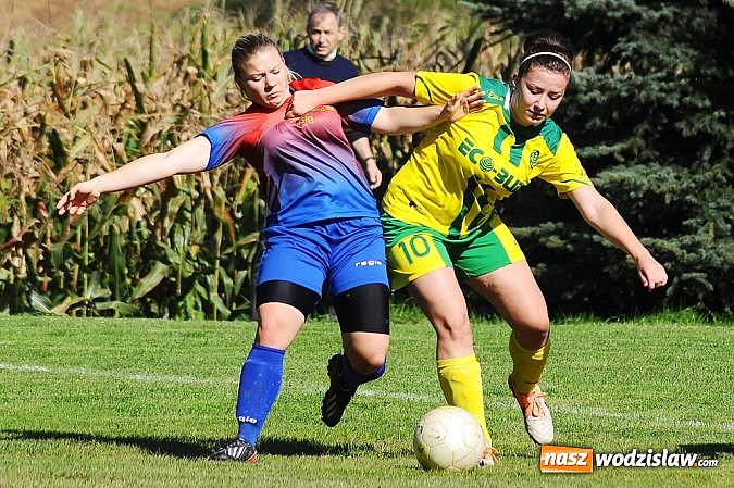 Zdjęcie w galerii na portalu naszwodzislaw.com: Dziewczyny z SWD rozbiły UKS Gamów wiadomości z regionu