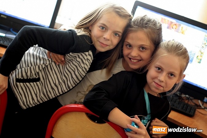 Zdjęcie w galerii na portalu naszwodzislaw.com: Młodzi adepci dziennikarstwa wiadomości z regionu