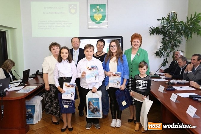 Zdjęcie w galerii na portalu naszwodzislaw.com: W Radlinie uczniowie otrzymali stypendia wiadomości z regionu